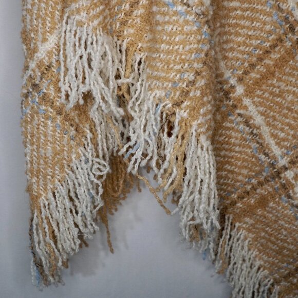 Made in Ireland Boyne Valley Weavers Wool Blend Poncho - Picture 6 of 8